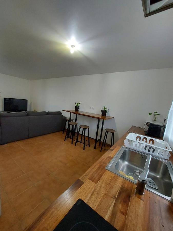 K&N - Maison A Partager Avec D'Autres Voyageurs - Chambre Privee - Jardin - Balcon 沃昂夫兰 外观 照片
